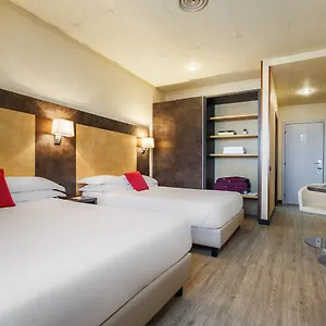 Jr Amadeus Hotel Bolonha